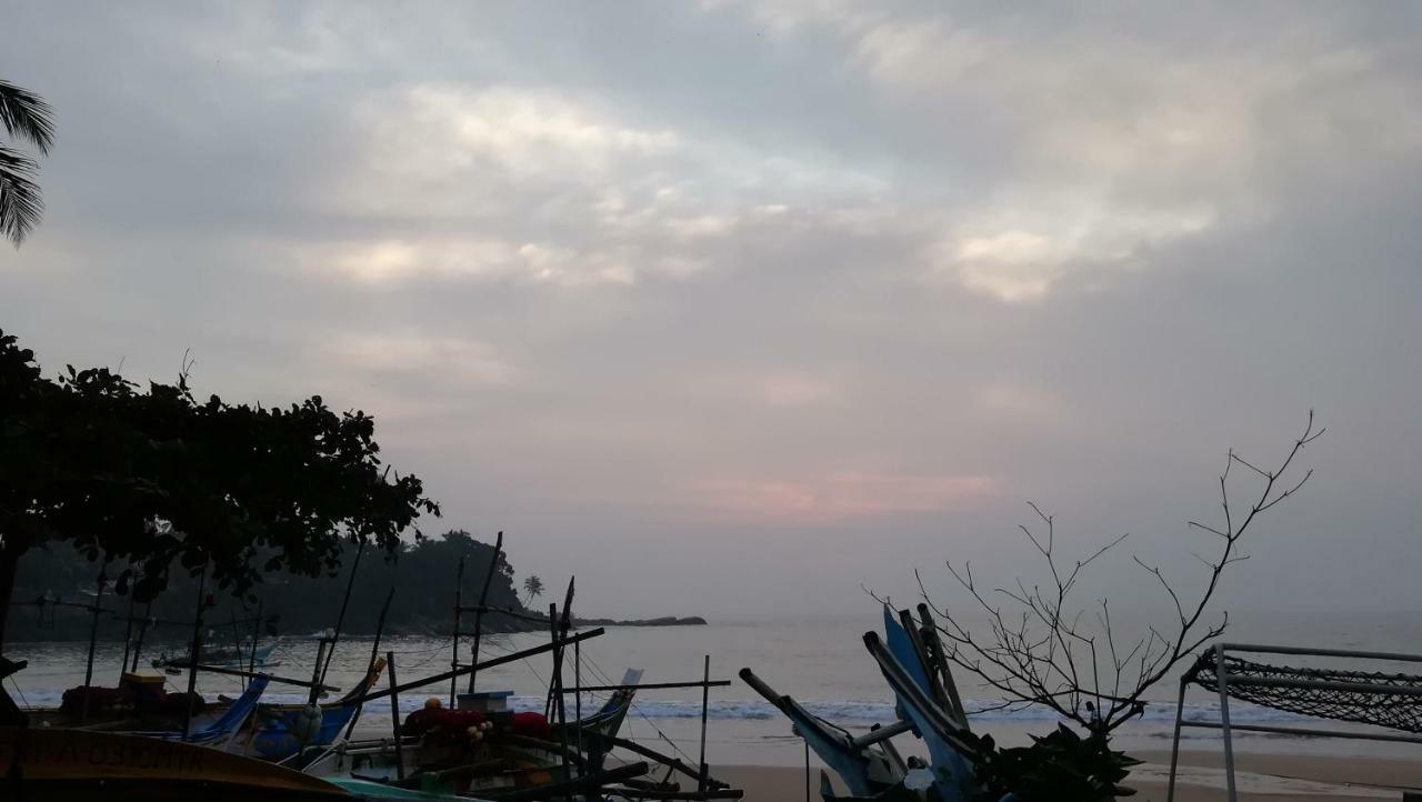 Kiralawella Beach Inn Matara Luaran gambar